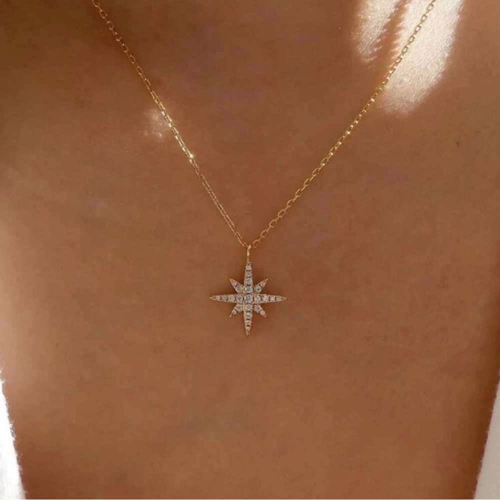 FINAL PRICE! Gold Rhinestone Starburst Necklace